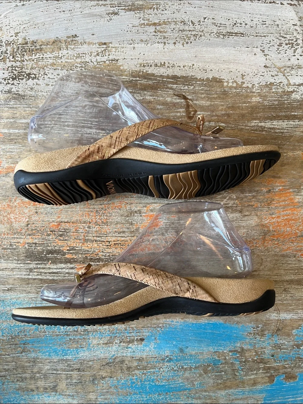 Vionic Tan Braided Thong Sandal with Cushioned Footbed Size 8.5